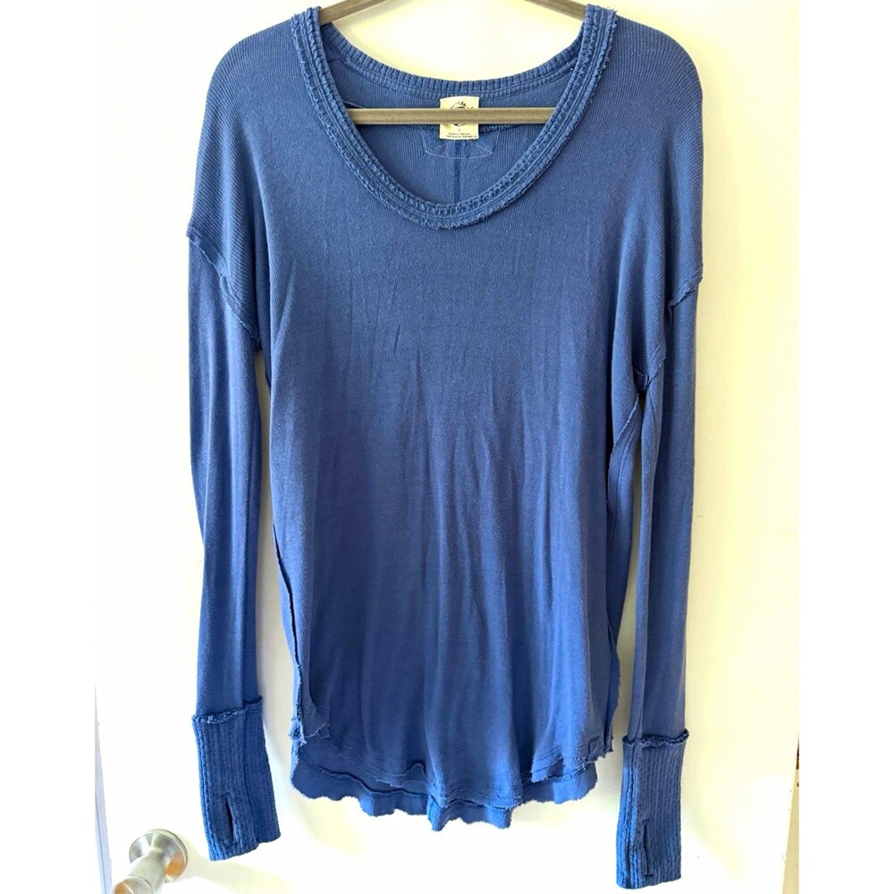 Free People We The Free Womens S Blue Long Sleeve Top Thumbholes Raw Hem